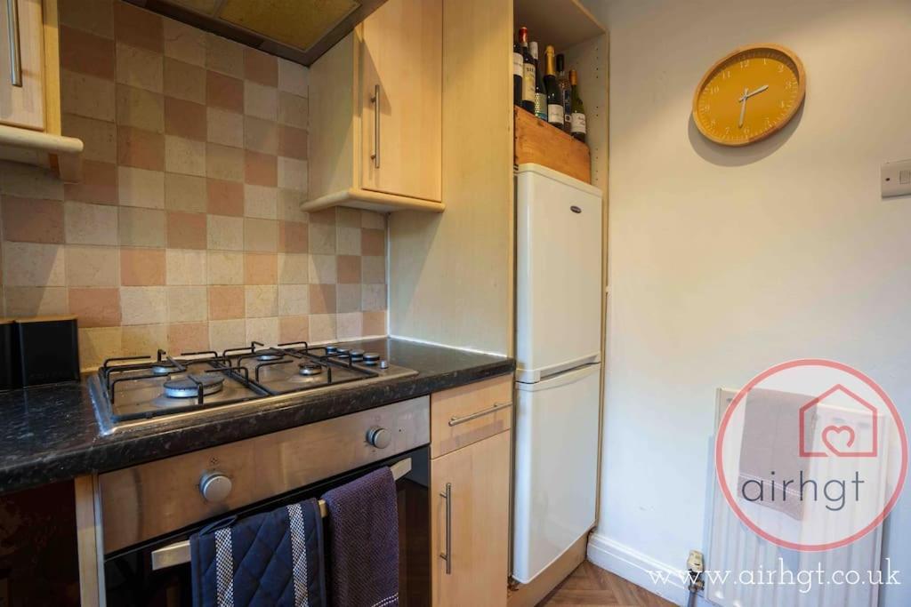 Stay With Airhgt @ Luxe Apartment In Central Harrogate Eksteriør bilde